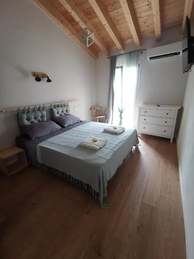 Villa La Casetta Nel Borgo Nascosto - House With Private Garden Raffa Ferienhaus